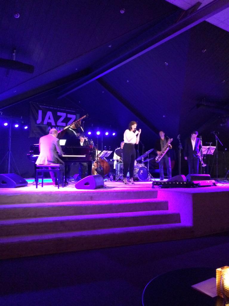 Wow, wat 'n mooie tribute to Chet! #FayClaasen