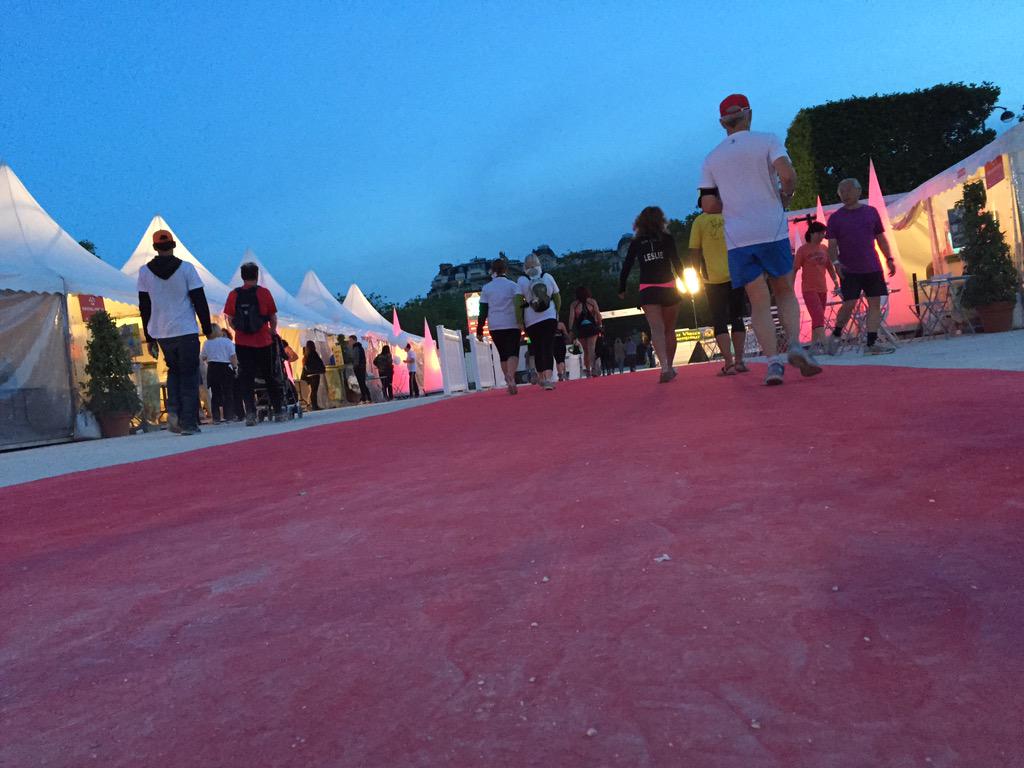 Nofinishline75's tweet photo. Le #joggingbreak by @JoggingInter à démarré. Au top ! http://t.co/w9TvRF9322
