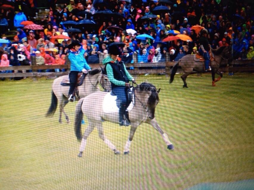 Heute im Vorprogramm beim Wildpferdefang. Maja und Sir Pegasus
