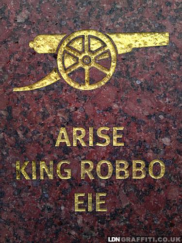 LDNGraffiti's tweet photo. Another #FACup won @Arsenal for the Big Man #EIE #RIPKingRobbo London Graffiti Pioneer. http://t.co/m2Bw7DE5jM