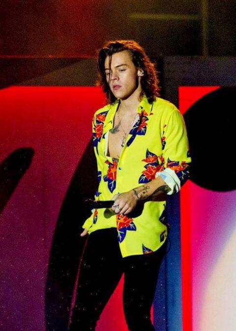 Harry Styles' Best Fashion Moments: See Photos