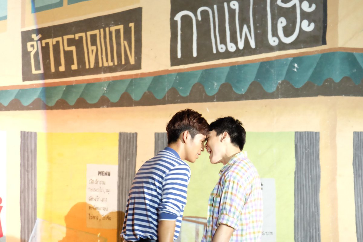 nicektp's tweet photo. เปลี่ยนเป็นจิ้นผู้ชายแทน กรี๊ดดดดดดด #HO24 http://t.co/mLK0bkdWqZ