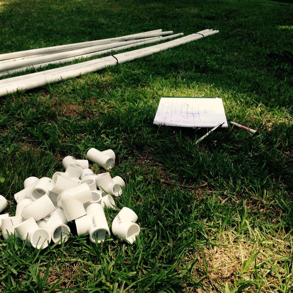 Liljamms's tweet image. #BB will be out in a bit. #BuildingStuff #MoreChickensComing @FiAMidlands