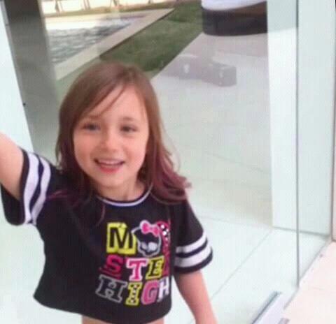 illshowjb's tweet photo. um minuto de silencio #HappyBirthdayJazmynBieber http://t.co/zwXkkJRqwt