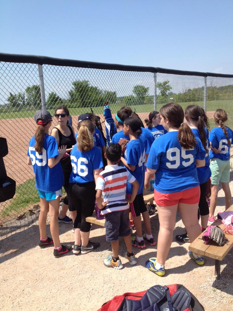 TVAEyEce's tweet photo. Together we are better ! Team work paying off lost first two and won third @TVAelementary http://t.co/xHnpVcVEKW