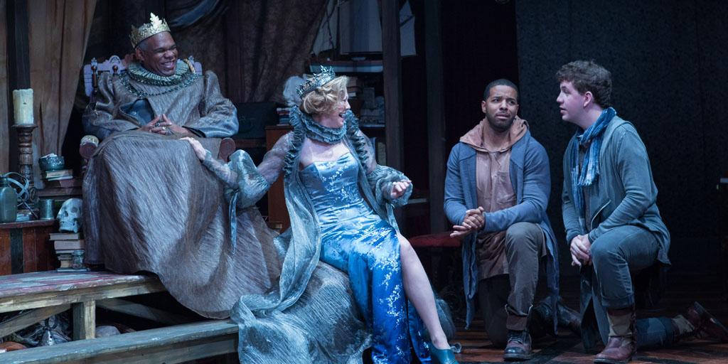 FolgerLibrary's tweet photo. In a world where heads always wins and pirates can happen to anyone... http://t.co/2udTfy9MND #FolgerRG http://t.co/o2PRmPjTqN