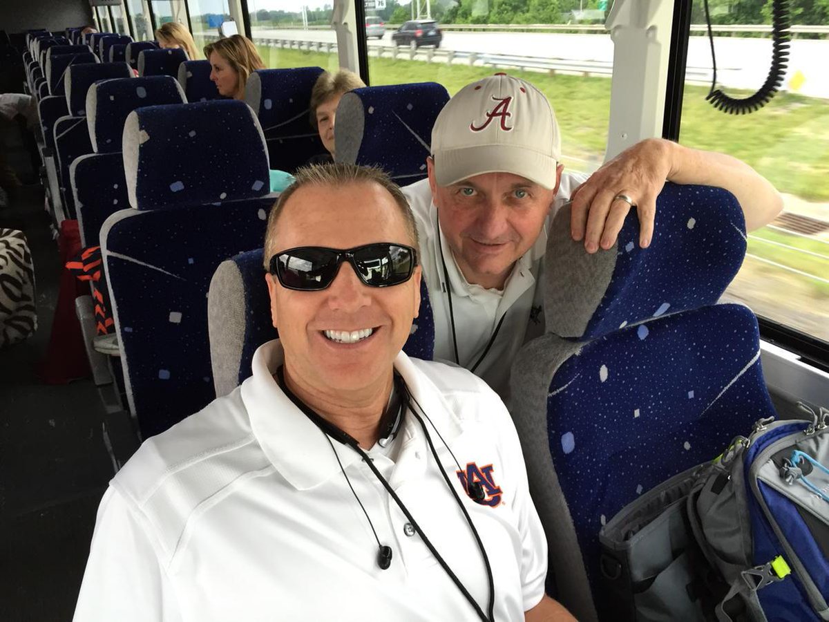 deb_smithson's tweet photo. @CalvaryTusc Representing UA &amp; AU #ChiTown15 http://t.co/yTnVoaO7Up
