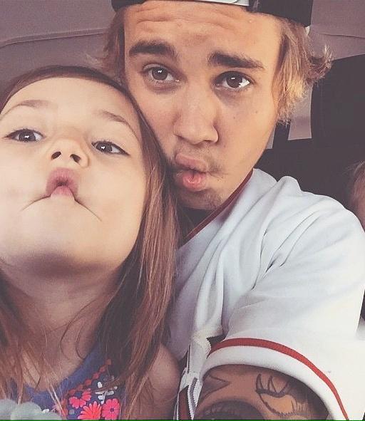 teamatters's tweet photo. ela ta tao grande cresceu tao rapido eu nao quero acreditar nisso #HappyBirthdayJazmynBieber http://t.co/BulnRG2SYQ