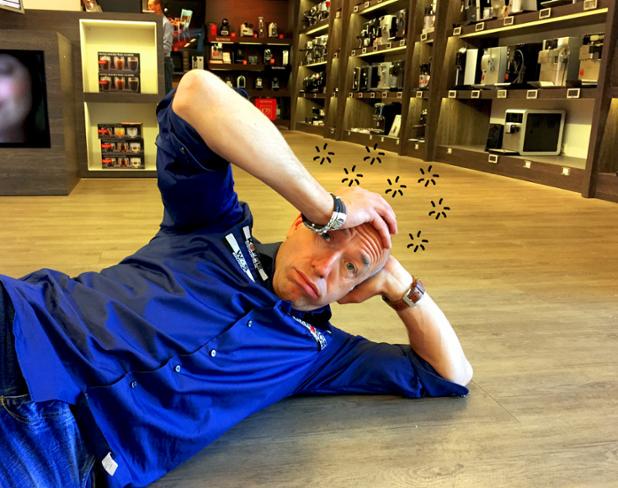 Create2Fit's tweet image. De eerste dag zit er op #OutletEvent. De stapels electronica vlogen de deur uit maar er staat nog genoeg. Tot morgen!