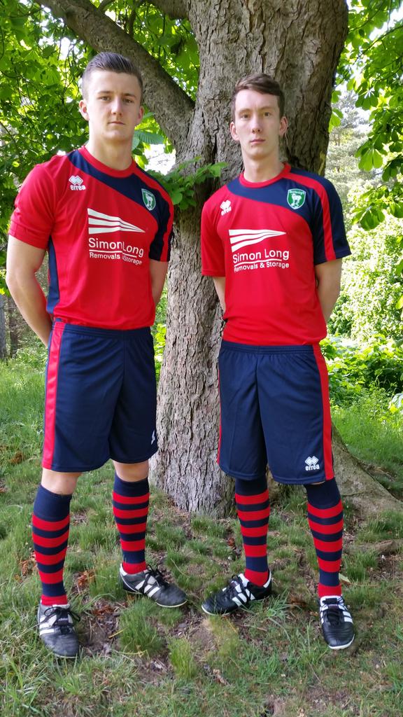 Here you go people!! massive thanks to <a href="/SimonLongMovers/">Simon Long Removals</a> for a superb new away kit!!!