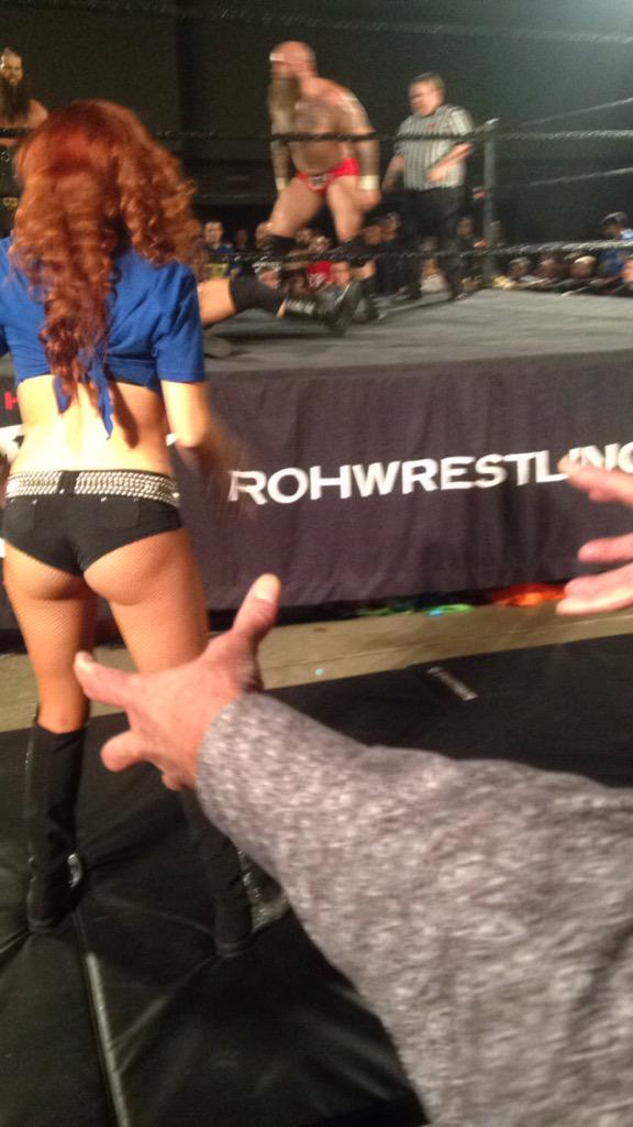 SuperDuperDeets's tweet photo. THIS IS @MirosMezmereyes's GRANDPA TRYING TO GRAB @MariaLKanellis's REAR END... @ringofhonor #RNS #FINDROH http://t.co/kEiBpLLGfT