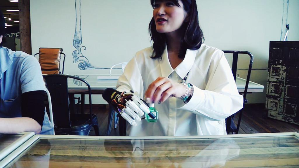 johnmaeda's tweet photo. Exii’s $300 open-source hand prosthetic shows mobility of research, and mobility, via Japan: http://t.co/SvYlkfP8jY http://t.co/clBtIeIJG9