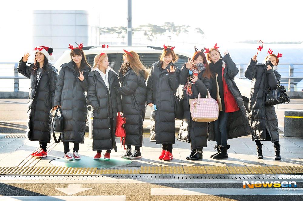 YOONADDICTcom's tweet photo. My #TeenChoice nominee for #ChoiceMusicGroupFemale is 
Girls' Generation http://t.co/eUb3lA2esw