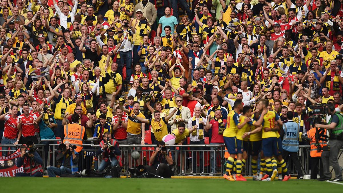 EnglandFootball's tweet photo. PHOTO: @Arsenal fans are celebrating as their team lead @AVFCOfficial 3-0 with 25 mins remaining #FACupFinal http://t.co/32pRjJwcEi