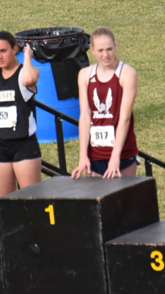 notjennagray's tweet photo. when you realize you have to climb that high with no step #SJAv http://t.co/wKtVAt1BZA