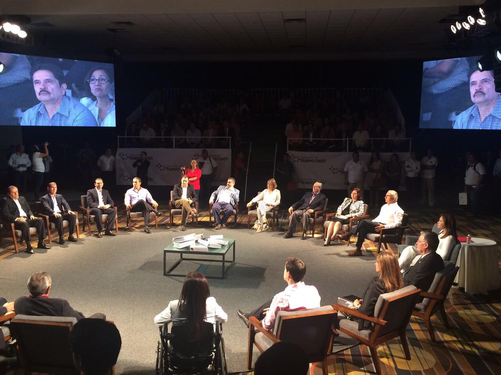 mayela_quiroga's tweet photo. En la presentación de resultados "Propuestas por Nuevo León: Plataforma Ciudadana para un Gobierno Incluyente" http://t.co/AX5oAEymkx