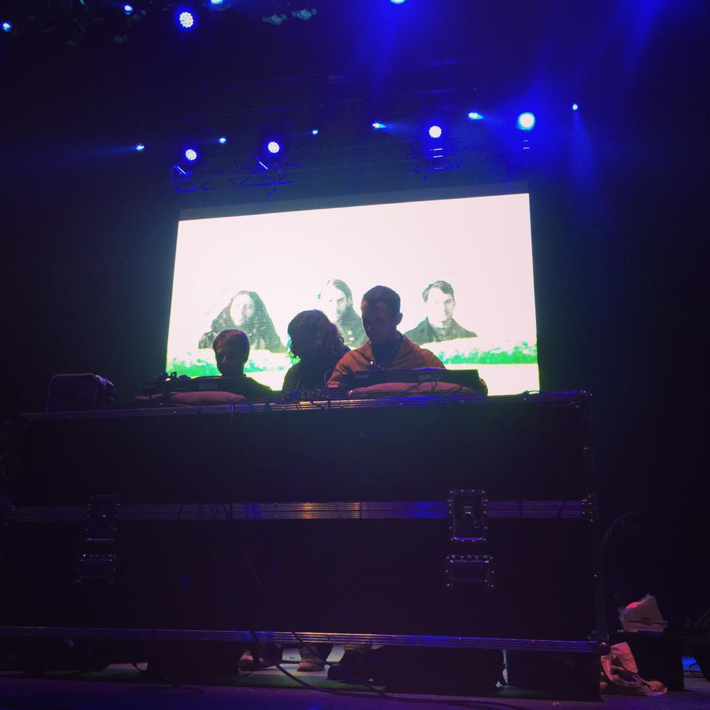 Ve Wooden Wisdom!
Frodo Ekşi Fest sahnesinde!