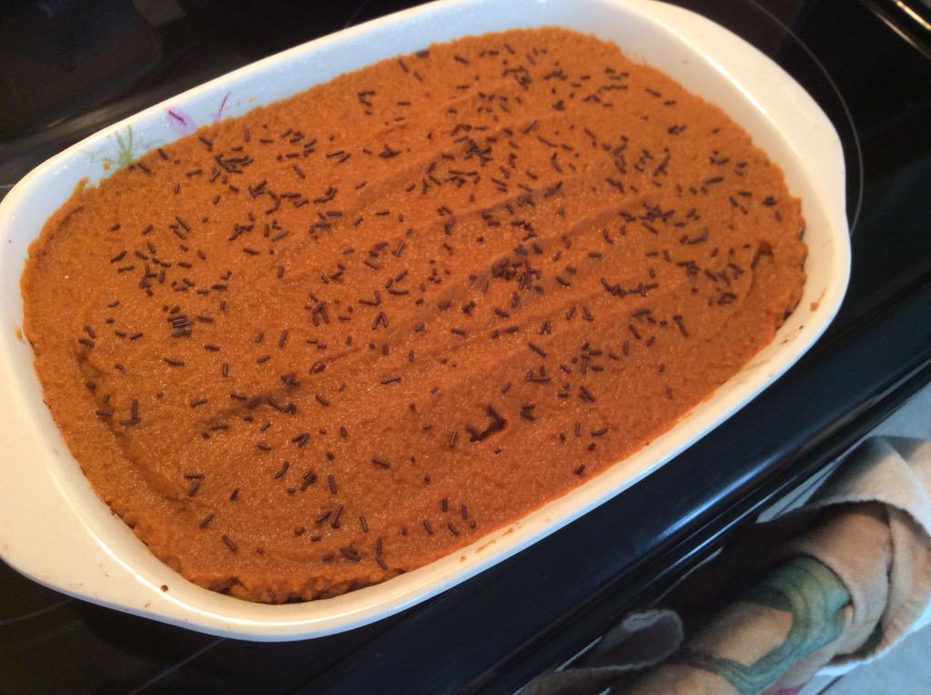 Your pumpkin brownie muffin recipe! <a href="/ohsheglows/">Angela Liddon</a> my fam devours it... I have to double it &amp; bake in a pan :) #vegan