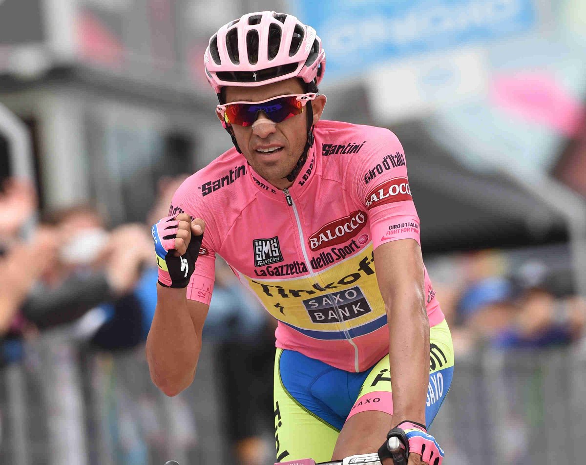 giroditalia's tweet photo. .@FabioAru1 is...

@albertocontador is...

#giro http://t.co/gUPXCbcovW