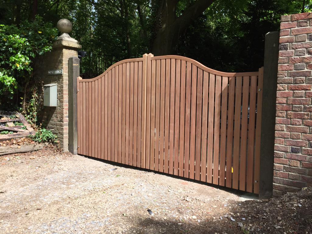 Nice #gateautomation project. #gatedesign &amp; #installation by <a href="/ie_security/">IE-Security</a> ready for @BenincaUK automation next week.