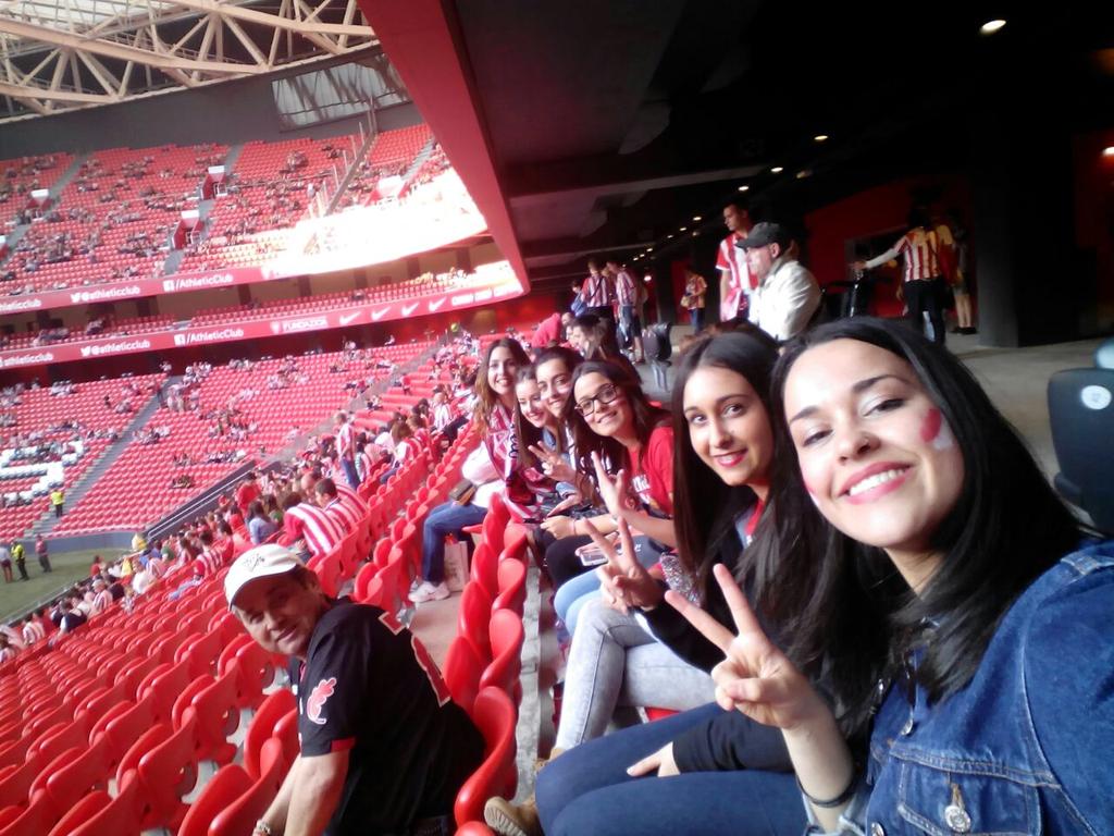 maiderlm93's tweet photo. Aurten baii !!! Sanmamesss⚪🔴⚪🇦🇺🇵🇦 🇦🇹🇭🇱🇪🇹🇮🇨@rubitaastrabu @AndreChipita @aitzii_21 @NereaMB_ http://t.co/LAxMC6JFh8