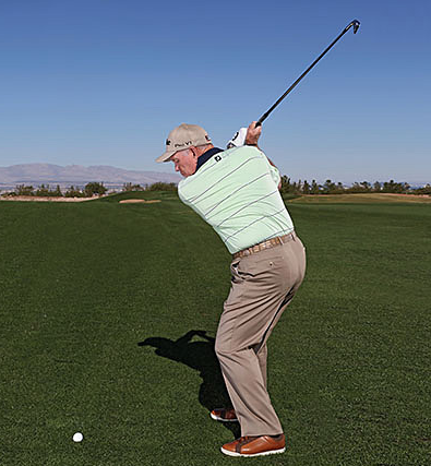 GolfDigest's tweet image. Have a good round going? Take an extra club on approach shots and go 75%. More tips: golfdig.st/1AEn2C4