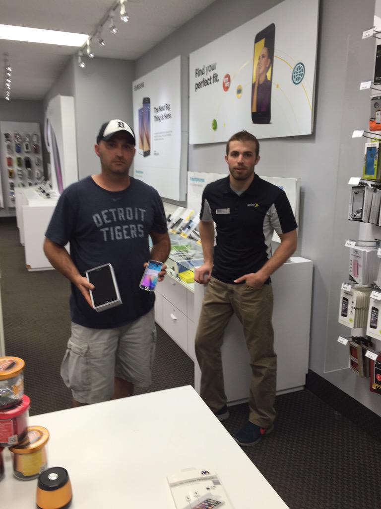 fss1210's tweet photo. 1 up 1 tab @bkraft07 @Sprintinfo @SprintNERegion http://t.co/HZgTOKLLUf