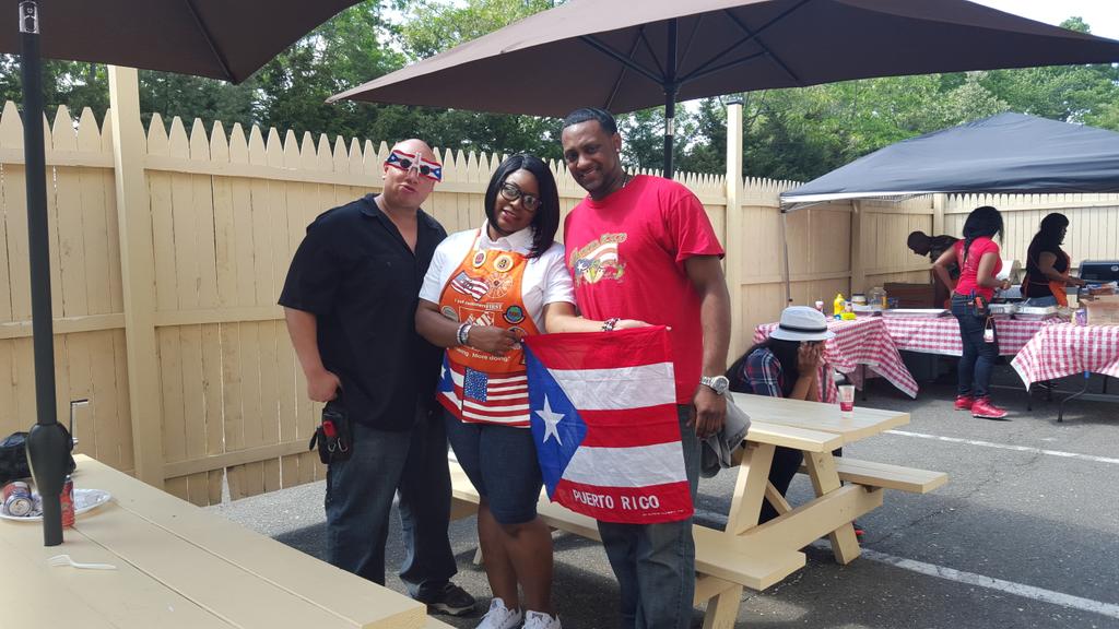 Store 1256 tweet media