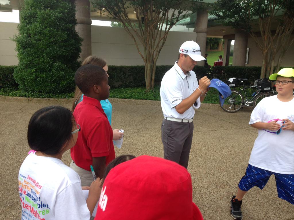FirstTeeDallas's tweet image. Thank you for all you do for junior golf @RyanPalmerPGA and thank you for meeting our kids at @attbyronnelson !