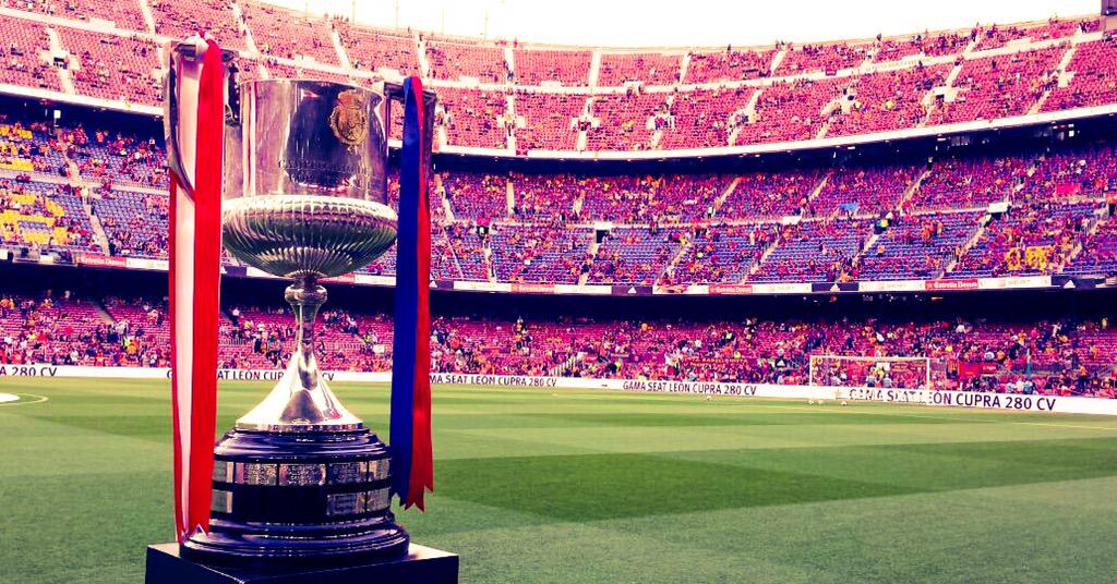 elEconomistaes's tweet photo. Fuerte pitada al himno de España y al Rey Felipe VI en la final #CopaDelRey Athletic-Barcelona http://t.co/c9jDnLrewf http://t.co/FhM1YhAgcf