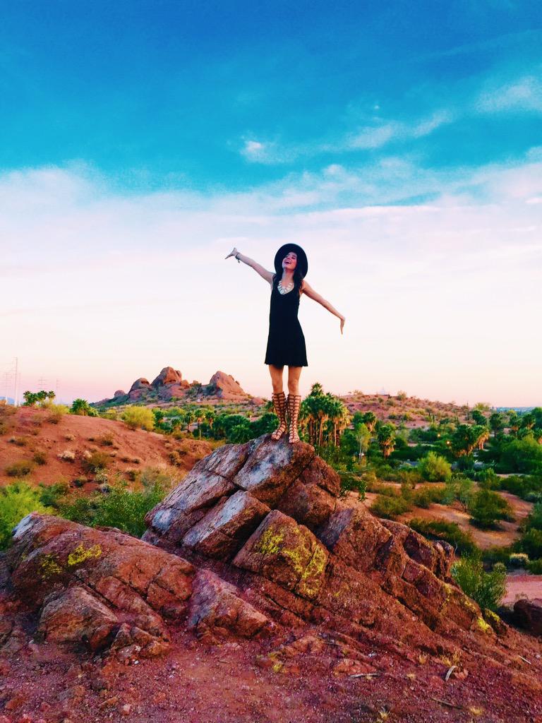 __wildfox's tweet photo. Livin' in paradise🌻 http://t.co/OmOWpFFQ05