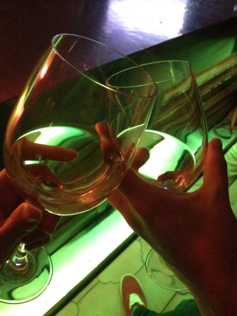 letizolo's tweet photo. Esto promete @bordequetecagas!! #chinchin #pournous http://t.co/c3UVTUZGg1