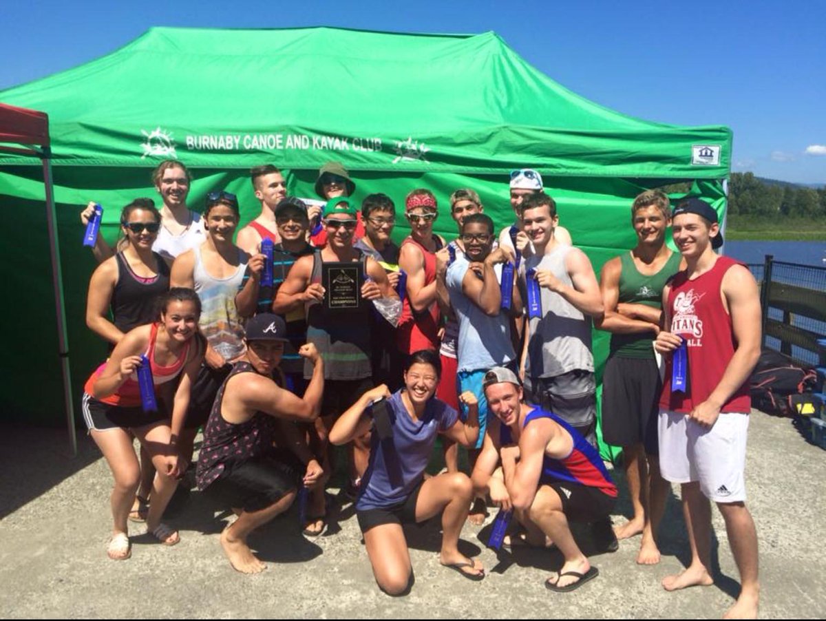 RCKC_Sprint's tweet photo. Da Craw won BC Dragon Boat School Championship. http://t.co/yxTSwGXa3t
