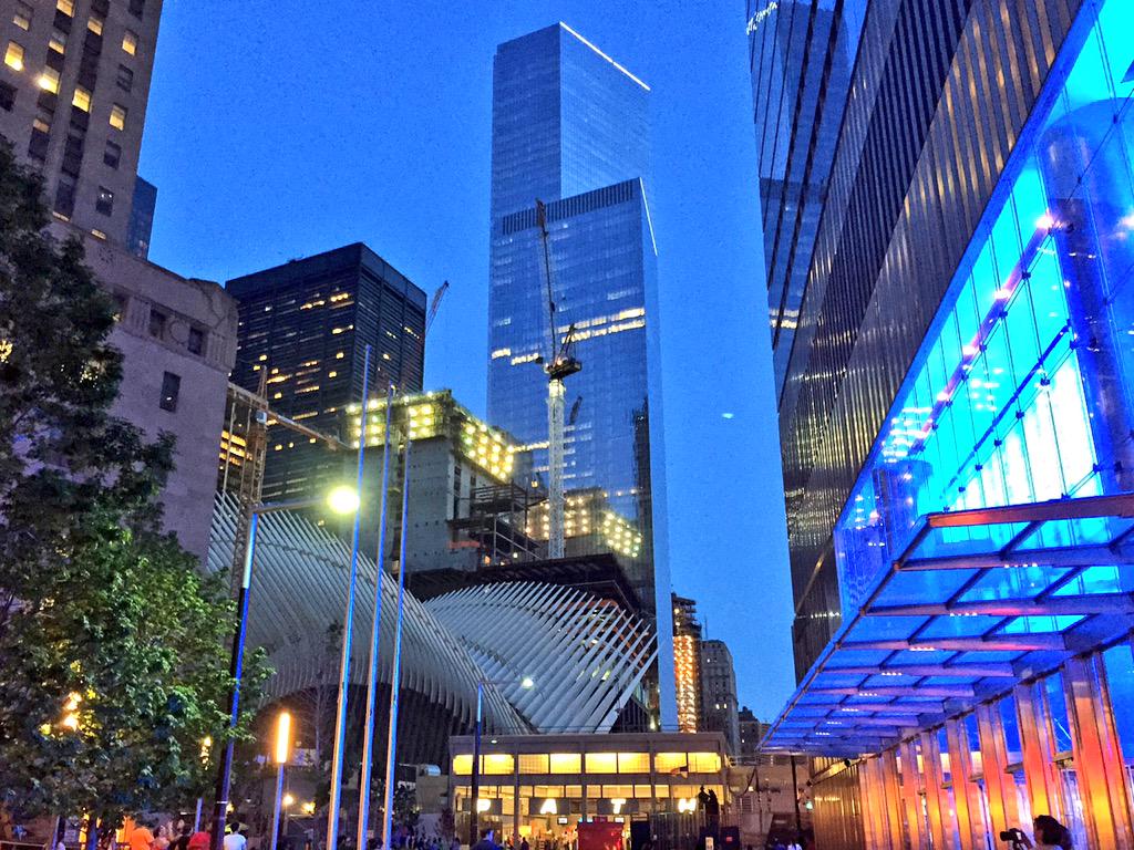 gigi_nyc's tweet photo. Tonight's #bluehour @OneWTC @4WTC #NYC #WTCDevelopment http://t.co/Ul0ClQ4oWJ