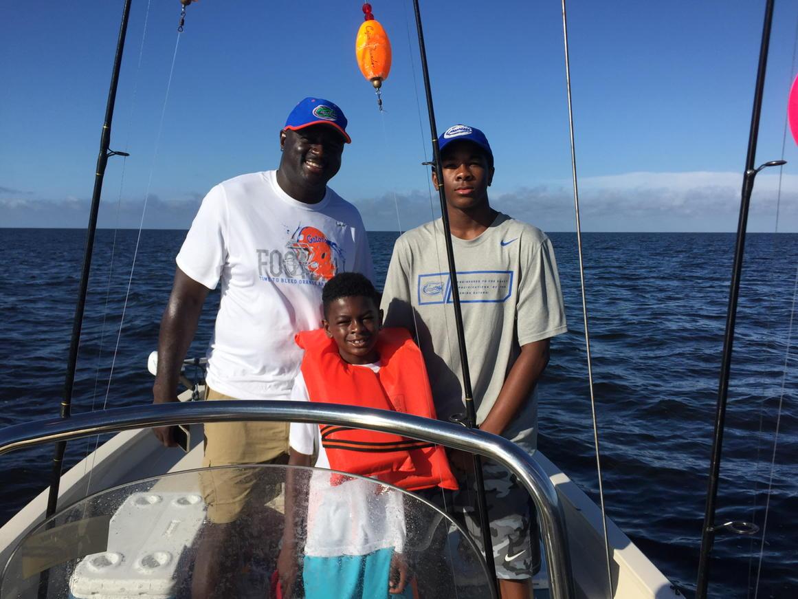 CoachRumph's tweet image. Great day on the water with my boys!!! God is good #Family #ChompChomp #GoGators #RumphBoys