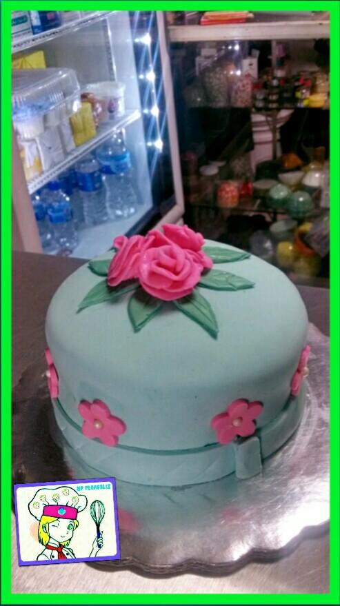 Mini pastelito de fondant amigos!!