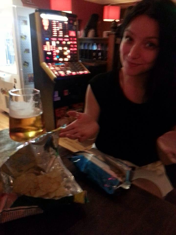 AnitaZart's tweet photo. Boyfriends recommendation before the big day...Menu a la FA cup .... @greatmidsfunrun #boyfriendcooking #FACup http://t.co/GMfvjpA6w2