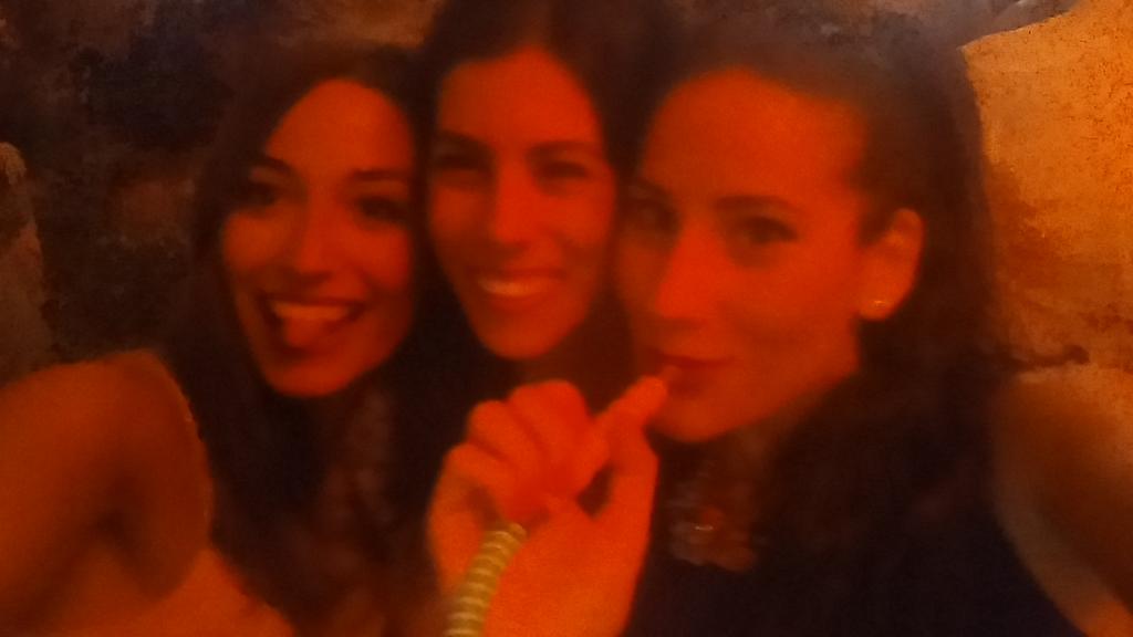 Barbara_801's tweet photo. Breve pero intenso... feria 2015! 😀 #NoSeVeNá @RosaJiver http://t.co/wt1Yluj7kA