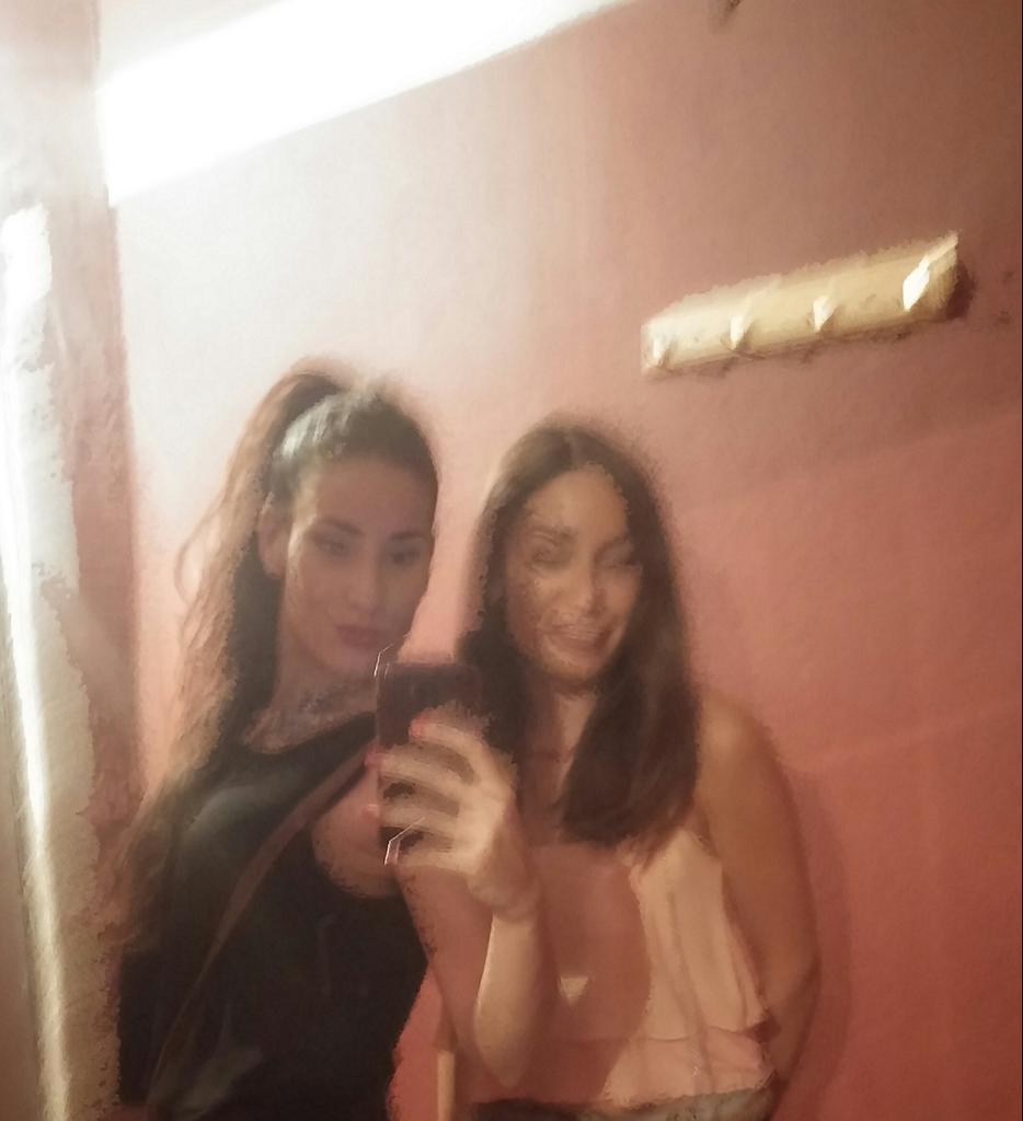 Barbara_801's tweet photo. Breve pero intenso... feria 2015! 😀 #NoSeVeNá @RosaJiver http://t.co/wt1Yluj7kA