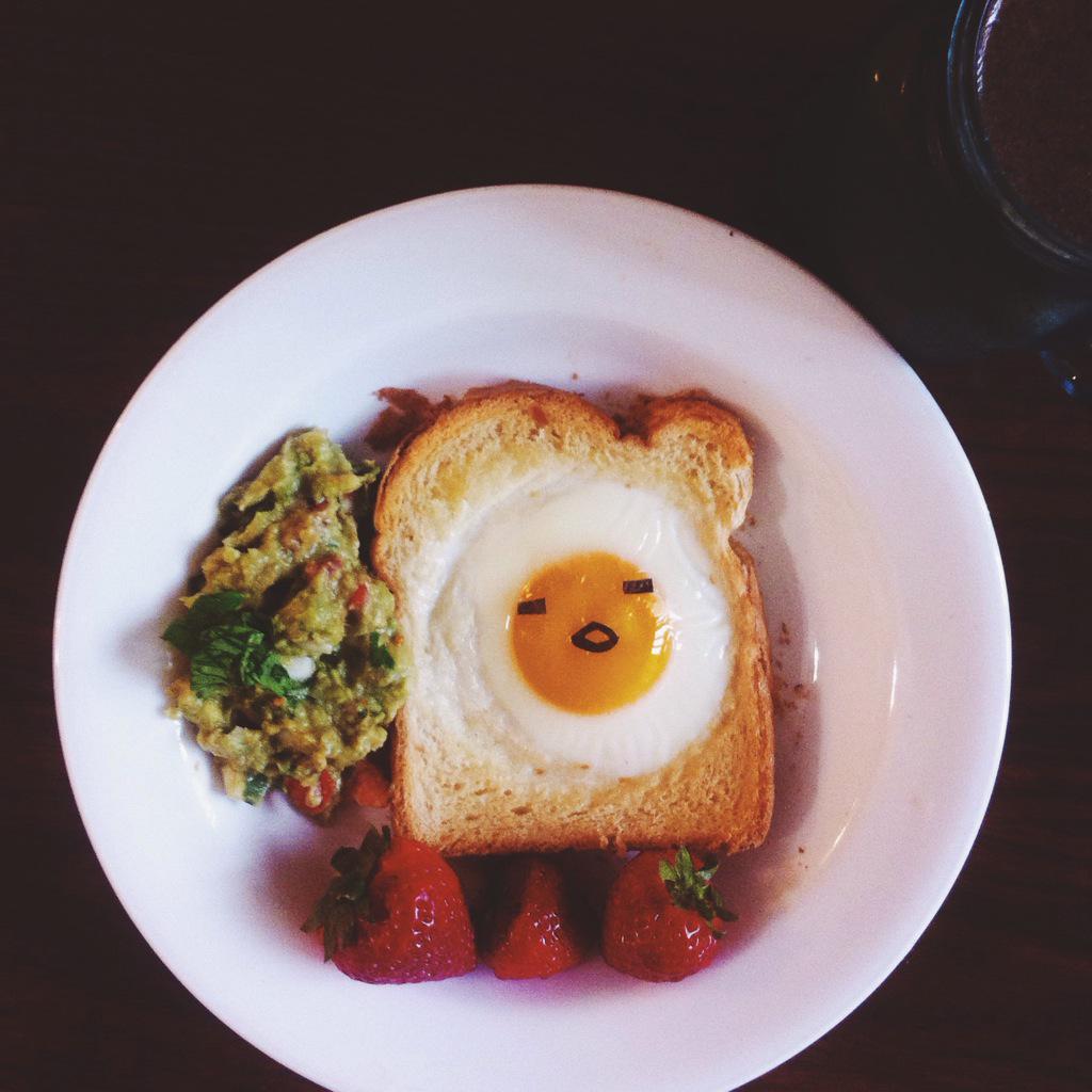 hellodebbielee's tweet photo. A comical #brunch to beat this gloomy day #nomnom #kawaii http://t.co/FluQalLjab