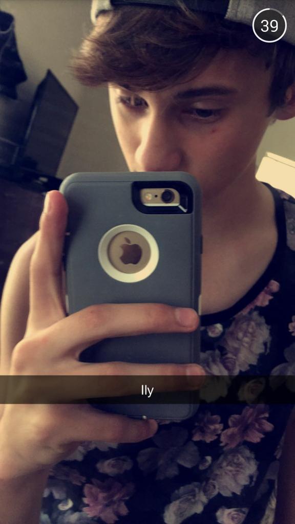 okblakejohnson's tweet photo. My story is so long😂 I wish I could add yall😔 http://t.co/qktvYKaZTS