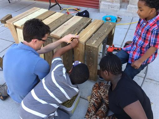 our4corners's tweet photo. First 5ft section of 50Ft bench #PublicArtSalon #codexIVcorners #collabArt @DAC_online @4cmainstreet @ds4si @DSNI_org http://t.co/whjpHpbY38