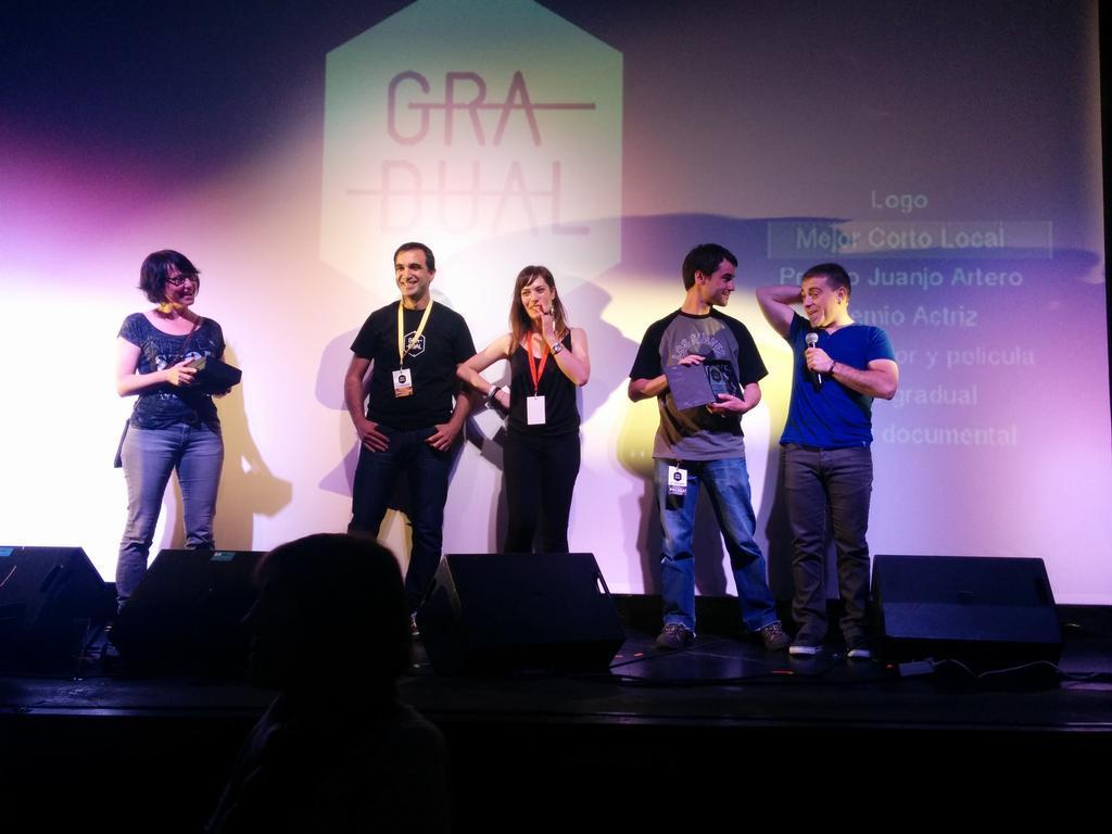 GRADUAL_MUR's tweet photo. Mejor corto local Mierda!! Y Fin de siglo!! Enhorabuena http://t.co/mqrtdHIDNd