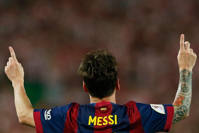 SportYou's tweet image. Leo Messi se merienda al Athletic en la final de la Copa. ow.ly/NEDtn