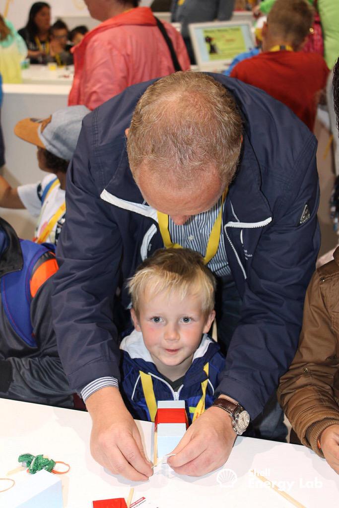 rudijs's tweet photo. Gelukkig gaat het bootje sneller op #SEM2015 http://t.co/HNqT7P6eXk