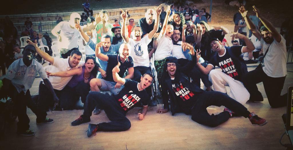 BionicManSound's tweet photo. Merci #aubagne ... Petit showcase sympathique ! #bionicmansound #blackcastlemusic #live #djset http://t.co/MuNQ3TIJmy