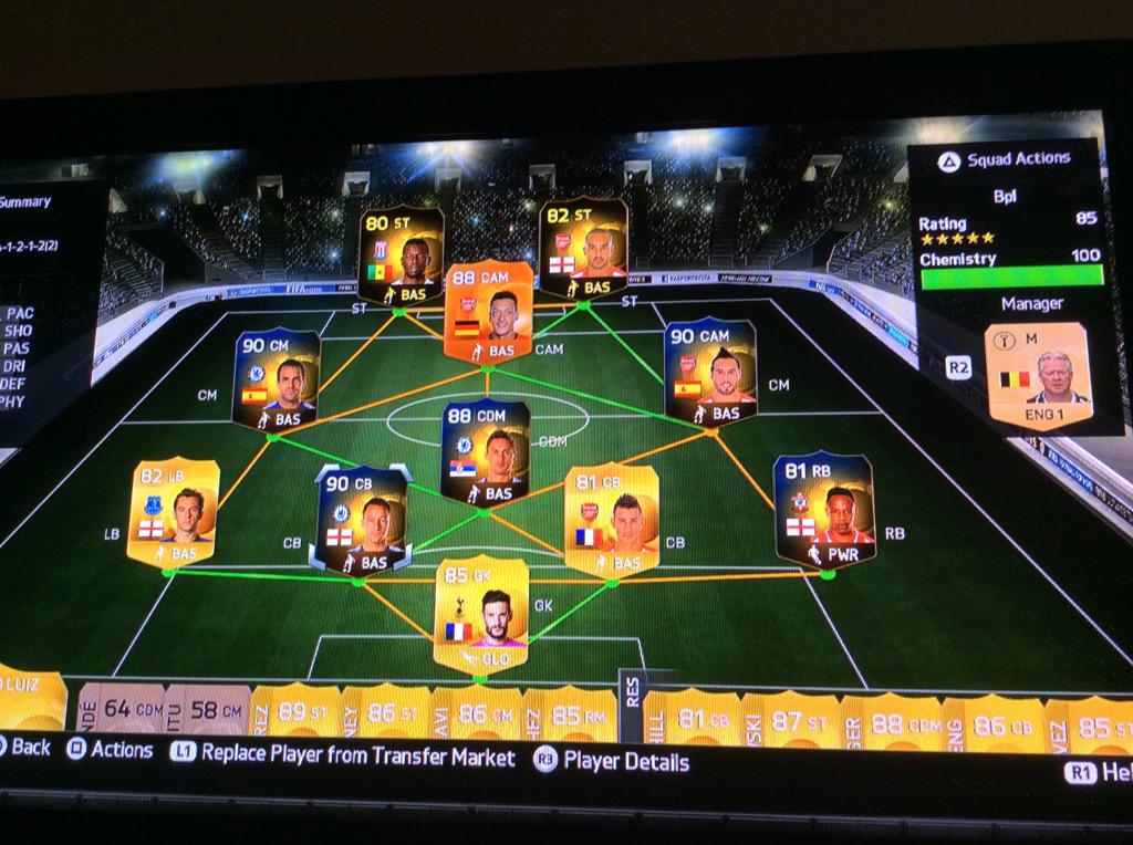 HClements95's tweet image. My pack pulled team ! @MattHDGamer @AJ3Fifa @NepentheZ @wroetoshaw @EASPORTSFIFA