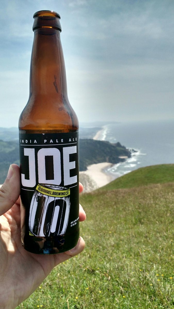 Hoptologist's tweet photo. @10BarrelBrewing Joe made it to the Oregon coast! Cheers! http://t.co/rfdhbj9k2H