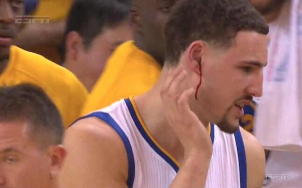 CauseWereGuys's tweet photo. When Iggy comes on the radio http://t.co/5bSn2dSFw0