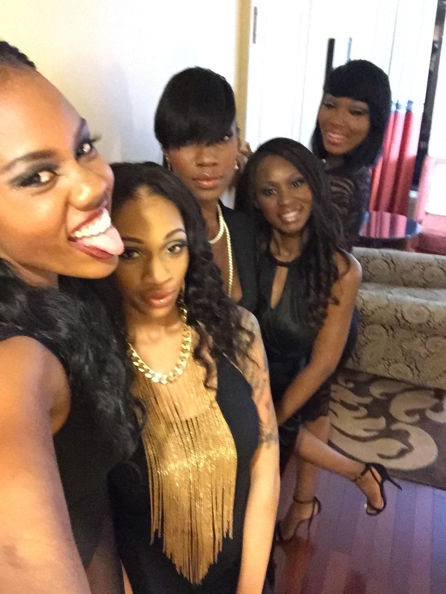 NecyModels's tweet photo. Had fun with my FTC Models on our shoot for our big client last night @ftcpublications #TeamFTC http://t.co/hFSpQp05qN